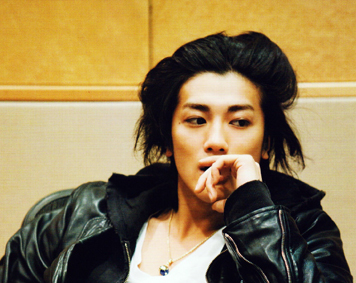 Jin Akanishi