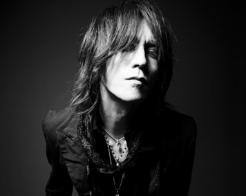 SUGIZO