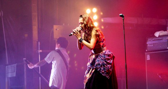 anna-tsuchiya_kawai-fest-2013-Une