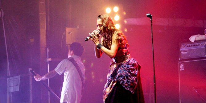anna-tsuchiya_kawai-fest-2013-Une