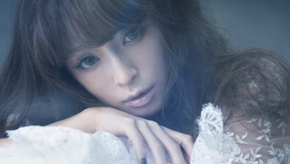 Hamasaki Ayumi (浜崎あゆみ) Hamasaki Ayumi (浜崎あゆみ)