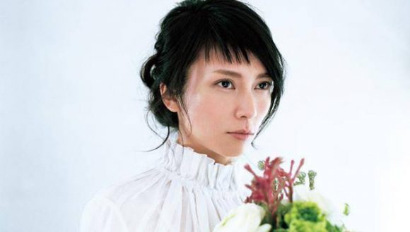 Shibasaki Kou (柴咲コウ) Shibasaki Kou (柴咲コウ)