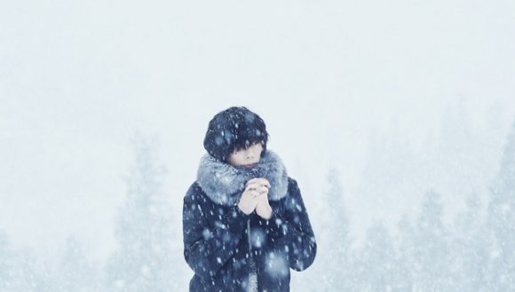 Yonezu Kenshi (米津玄師) Yonezu Kenshi (米津玄師)
